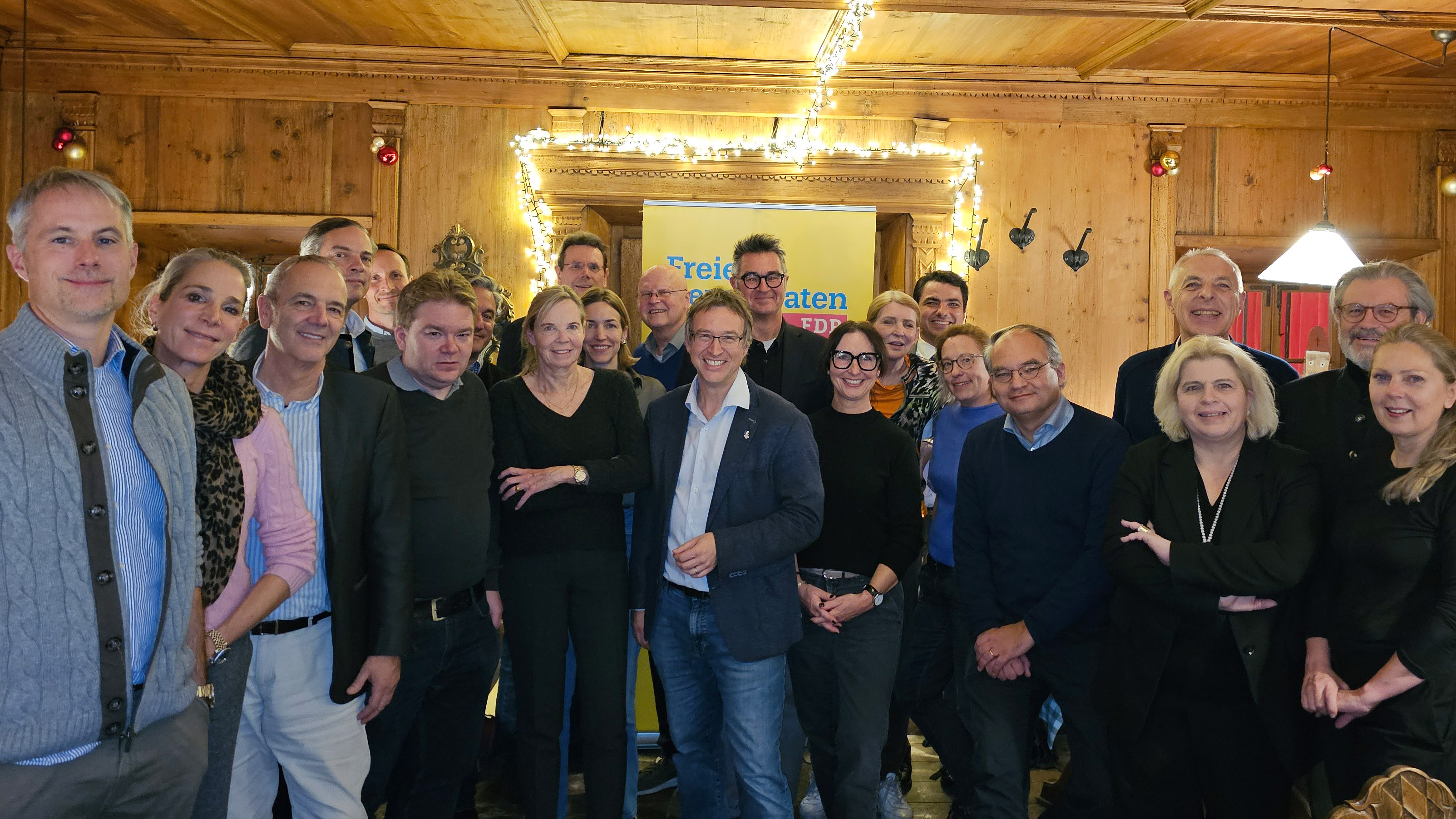 Gemeinsames Bild der Aufstellungsversammlungen (Grünwald/Straßlach) vom 28.11.2025, aufgenommen in Grünwald.